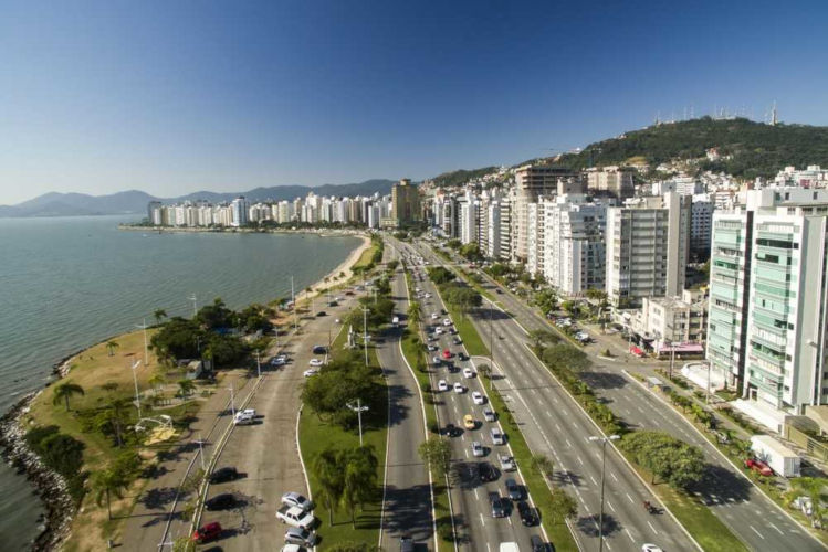 Florianópolis é a capital do estado de Santa Catarina, um dos três estados da Região Sul.