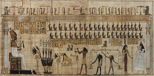 Painel egípcio preenchido com hieróglifos