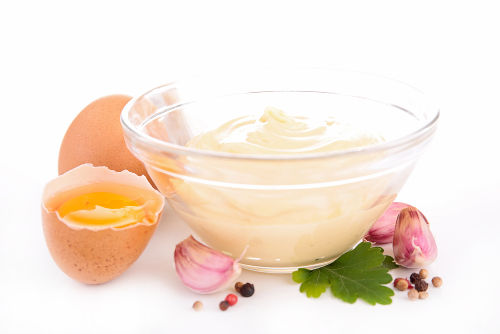 A utilização da gema do ovo é fundamental para a preparação de uma maionese