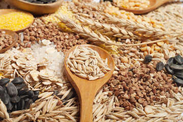 Os cereais são ricos em fibras, principalmente as insolúveis